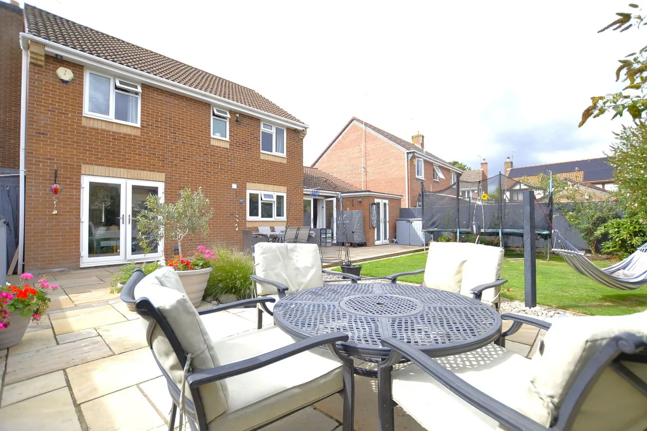 Vernal Close, Abbeymead, GL4, photo 23