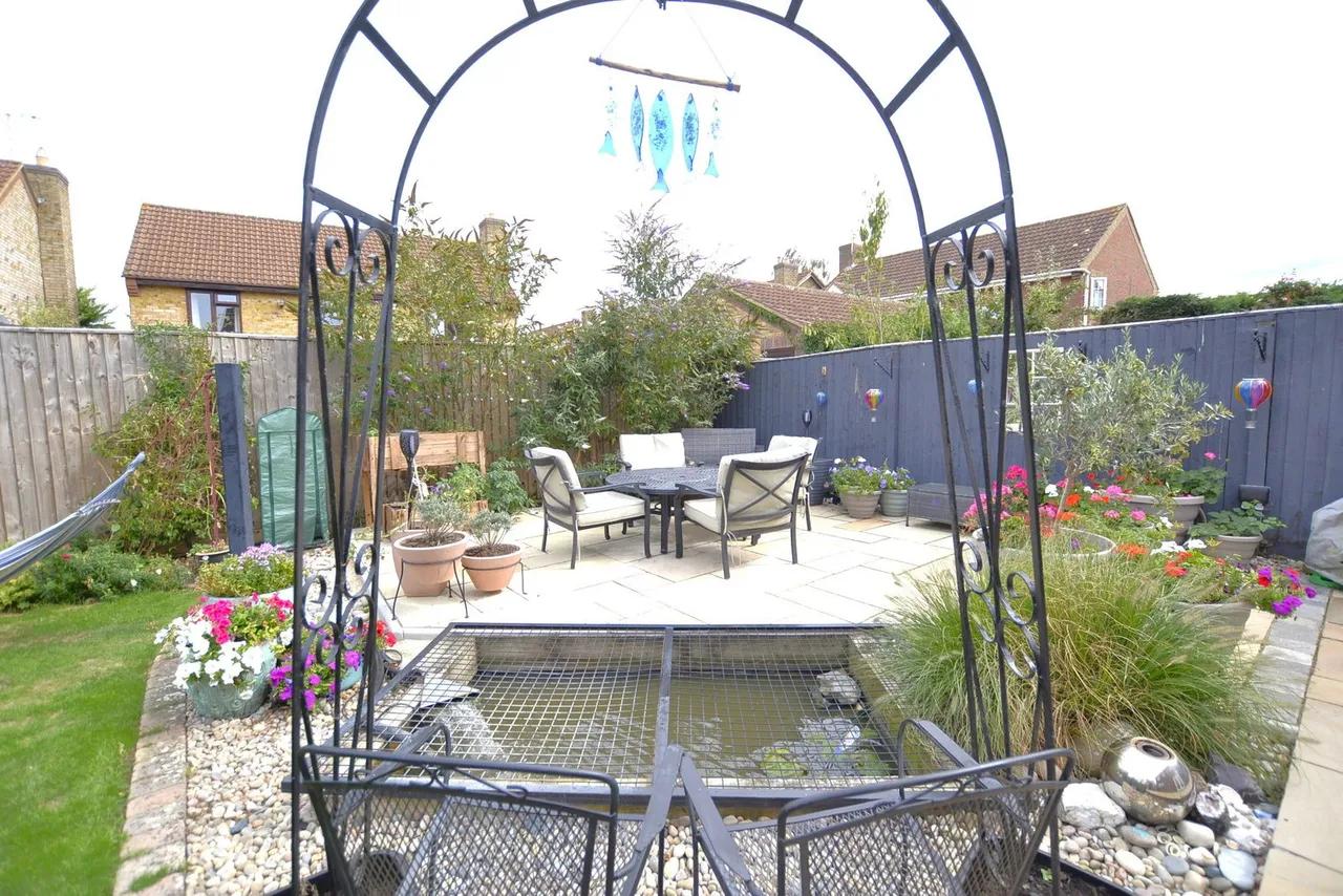 Vernal Close, Abbeymead, GL4, photo 19