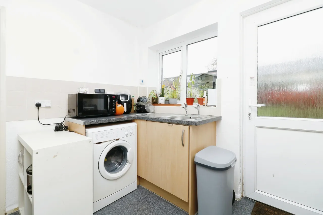 Grange Avenue, Cheadle Hulme, Cheadle, Greater Manchester, SK8, photo 6