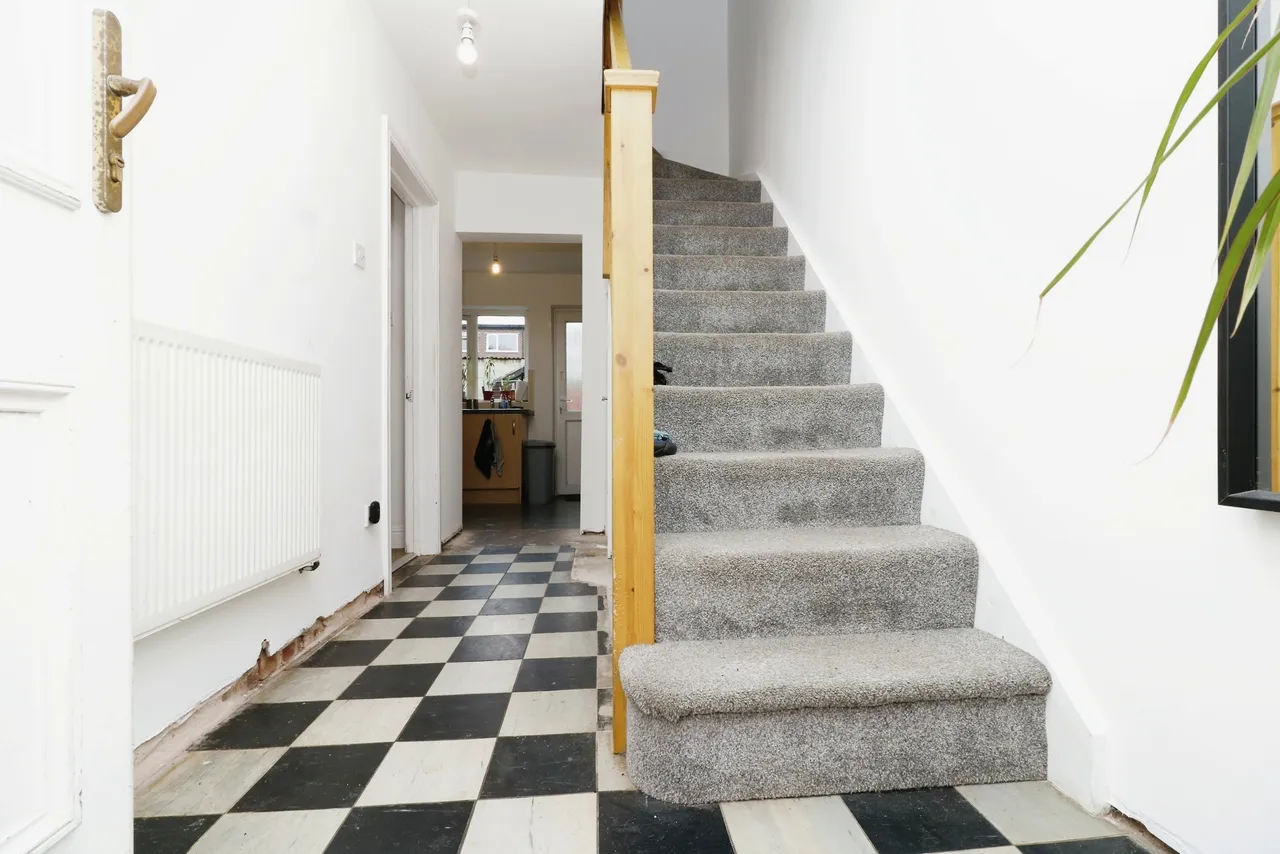 Grange Avenue, Cheadle Hulme, Cheadle, Greater Manchester, SK8, photo 4