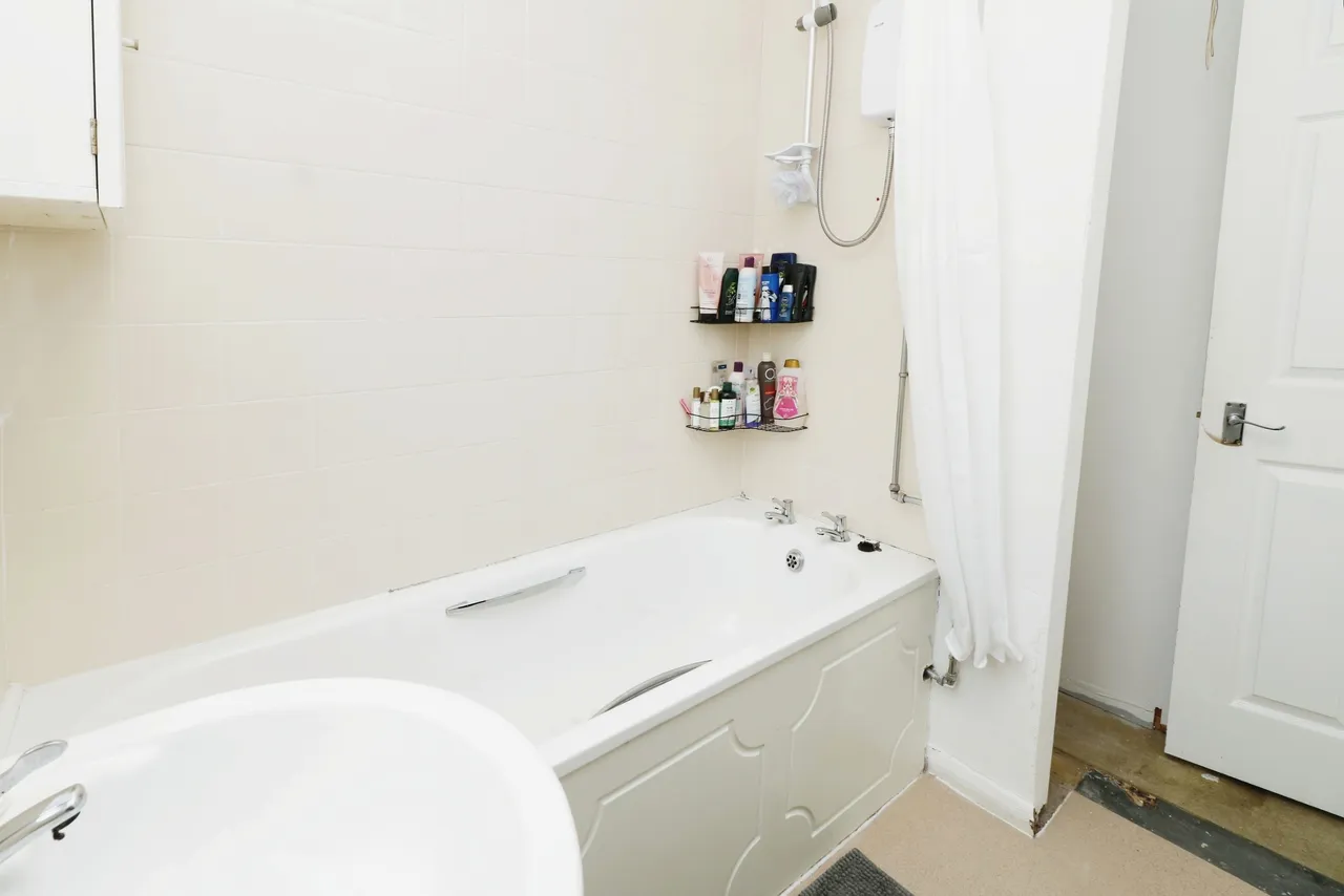 Grange Avenue, Cheadle Hulme, Cheadle, Greater Manchester, SK8, photo 12