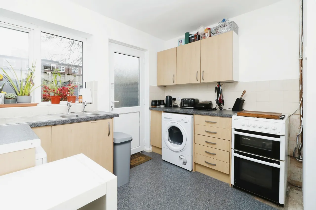 Grange Avenue, Cheadle Hulme, Cheadle, Greater Manchester, SK8, photo 5
