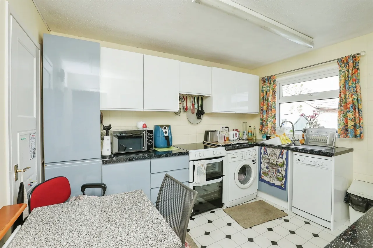 Gwyn Crescent, Fakenham, photo 4