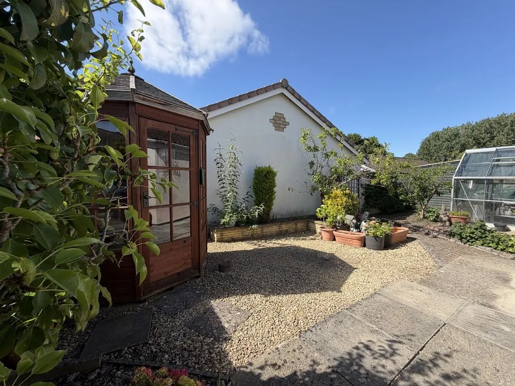 Keevil Avenue, Calne, photo 11