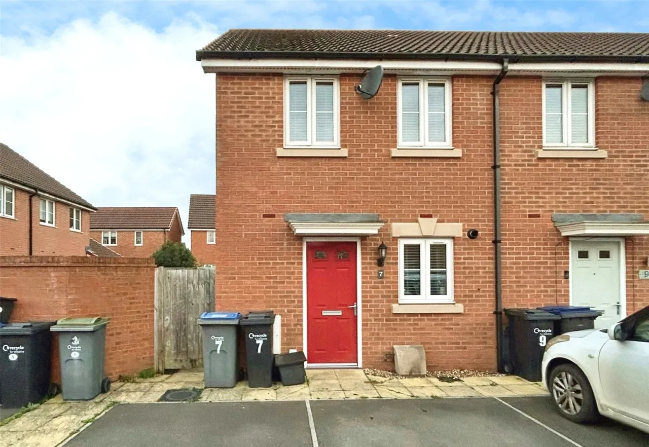 2 bed house to rent, Hilperton, Trowbridge