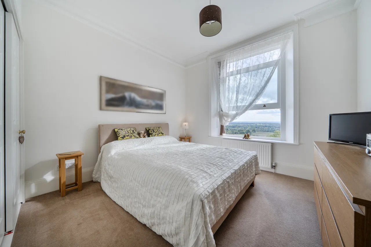 Coopers Hill Road, Redhill, RH1, photo 5