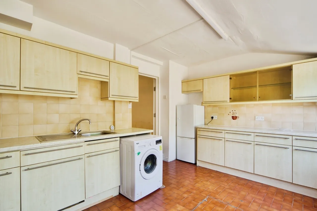 Stokes Road, East Ham, London, E6, photo 4