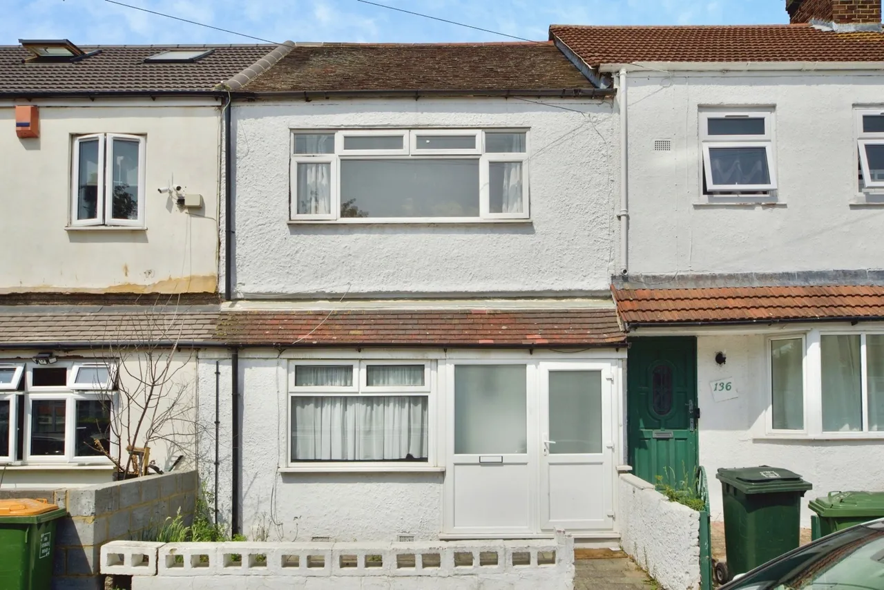 3 bed house for sale — Stokes Road, East Ham, London, E6