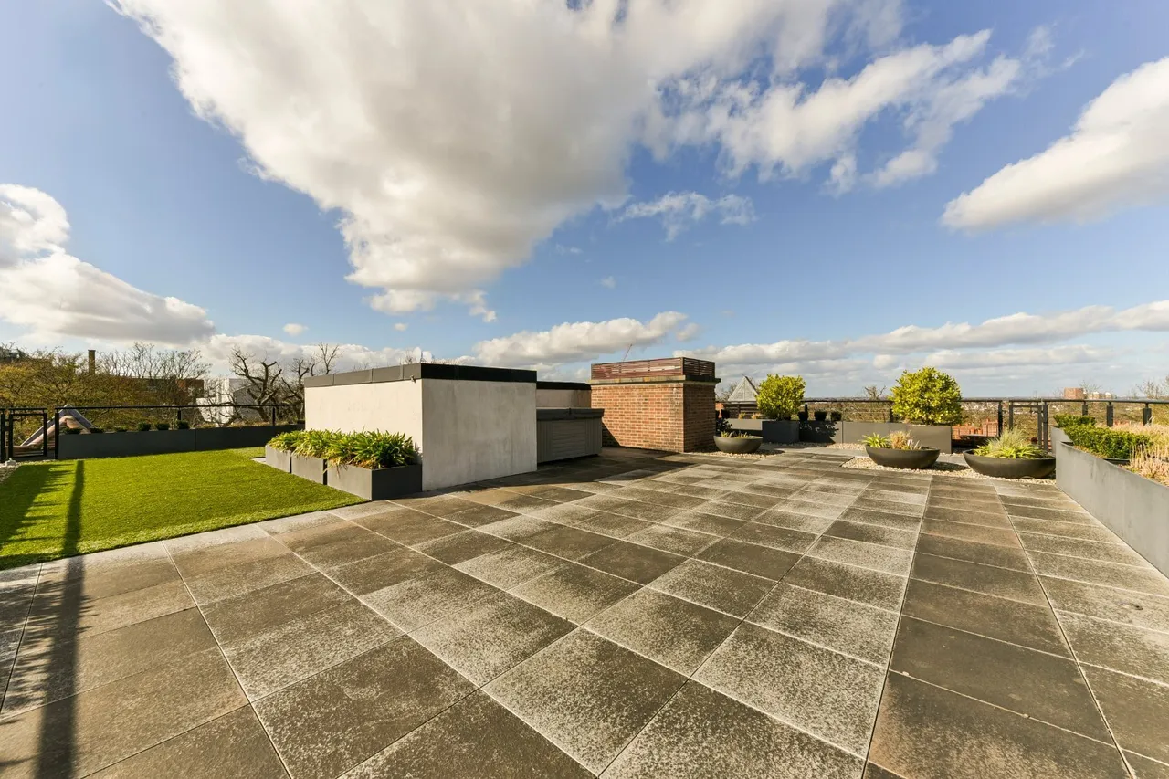 The Bishops Avenue, London, N2, photo 12