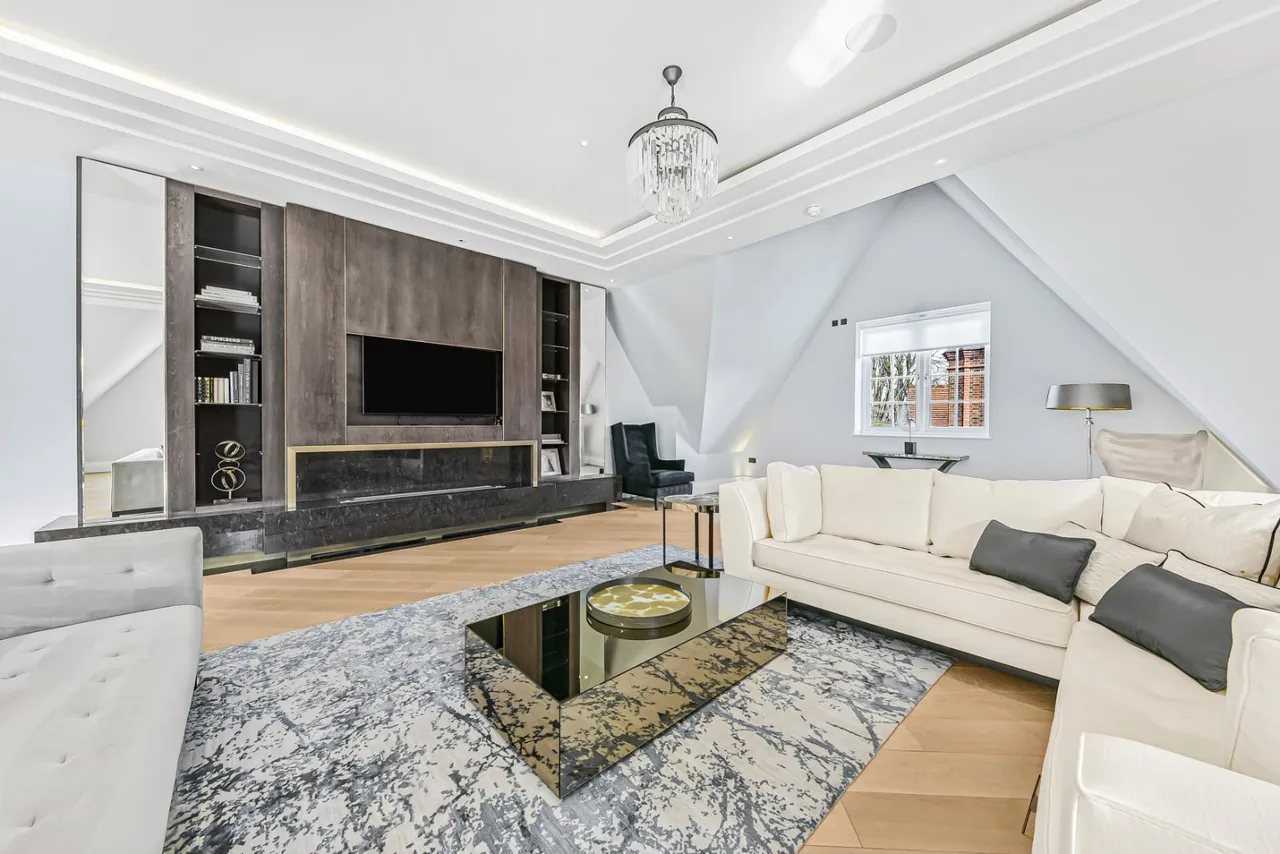 The Bishops Avenue, London, N2, photo 33