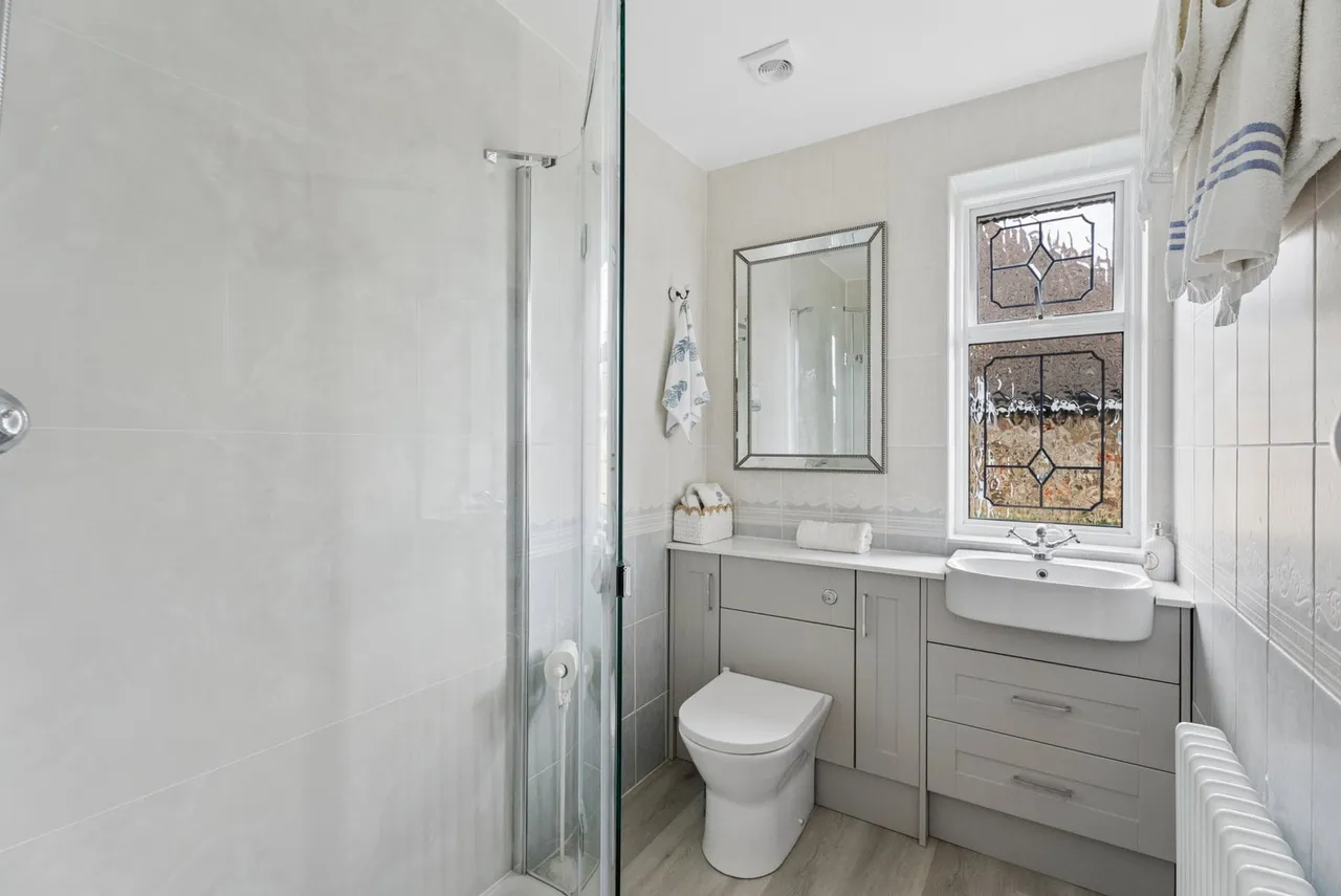 Clevehurst Close, Stoke Poges, SL2, photo 23