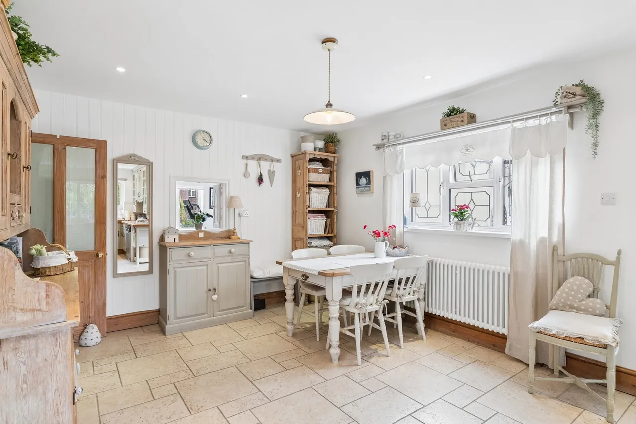 Clevehurst Close, Stoke Poges, SL2, photo 5