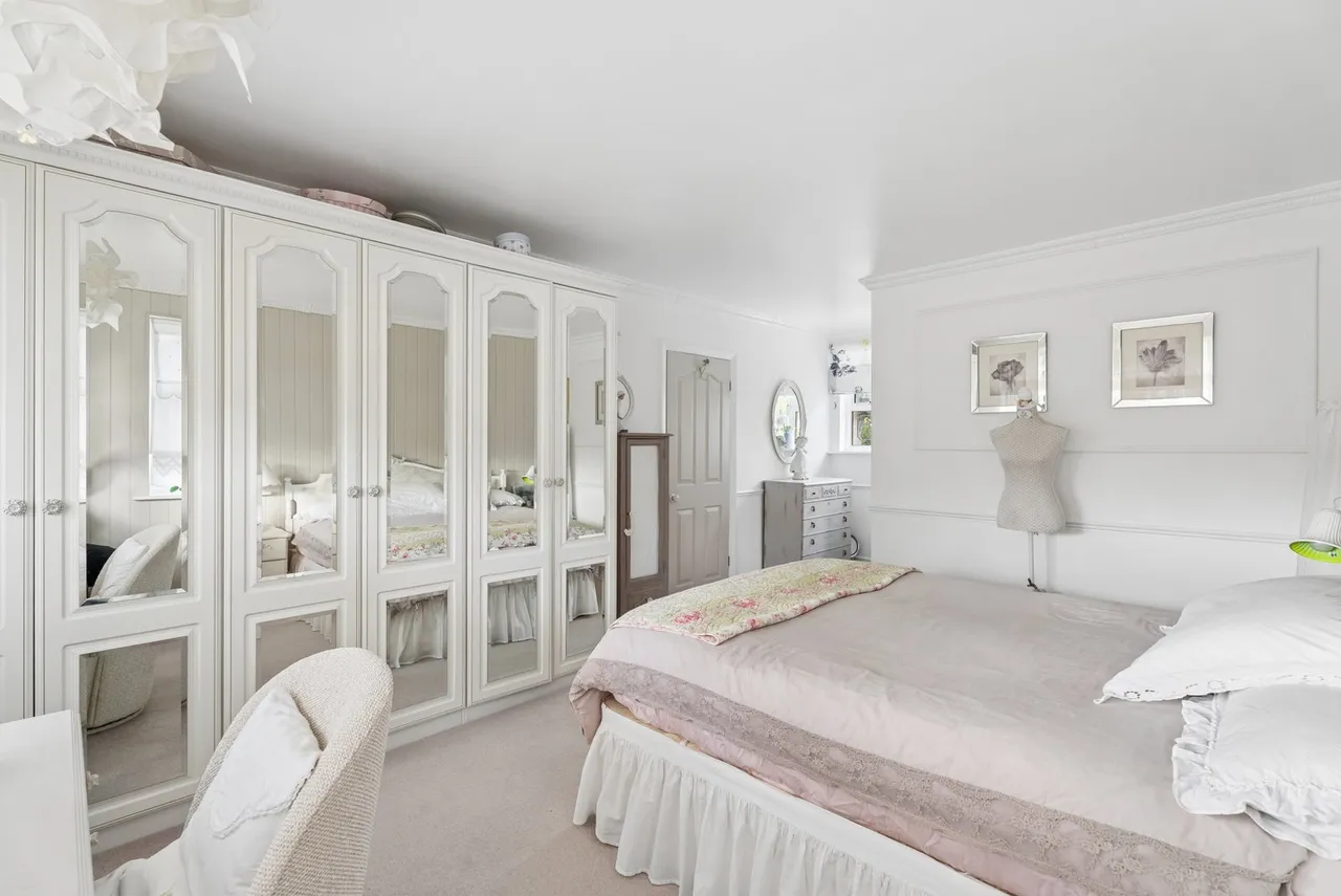 Clevehurst Close, Stoke Poges, SL2, photo 21