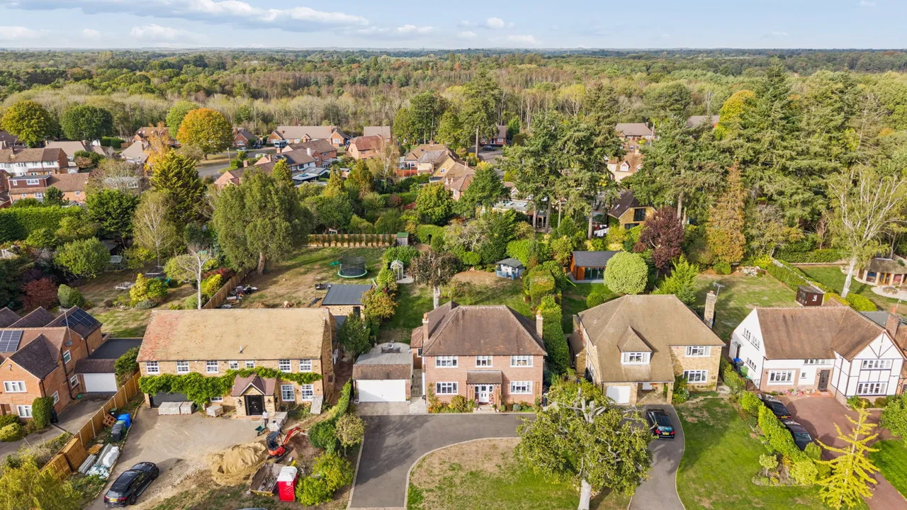 Clevehurst Close, Stoke Poges, SL2, photo 37
