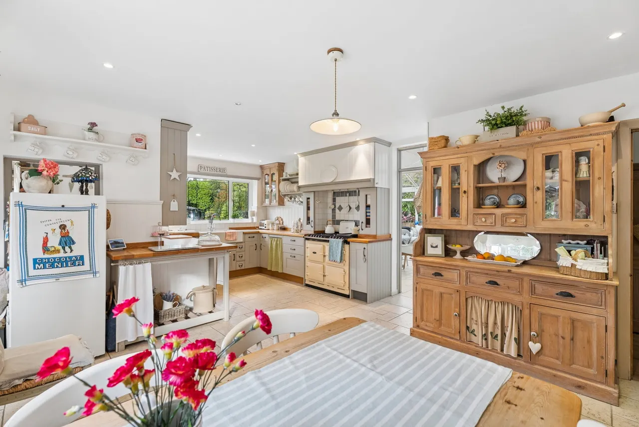 Clevehurst Close, Stoke Poges, SL2, photo 4