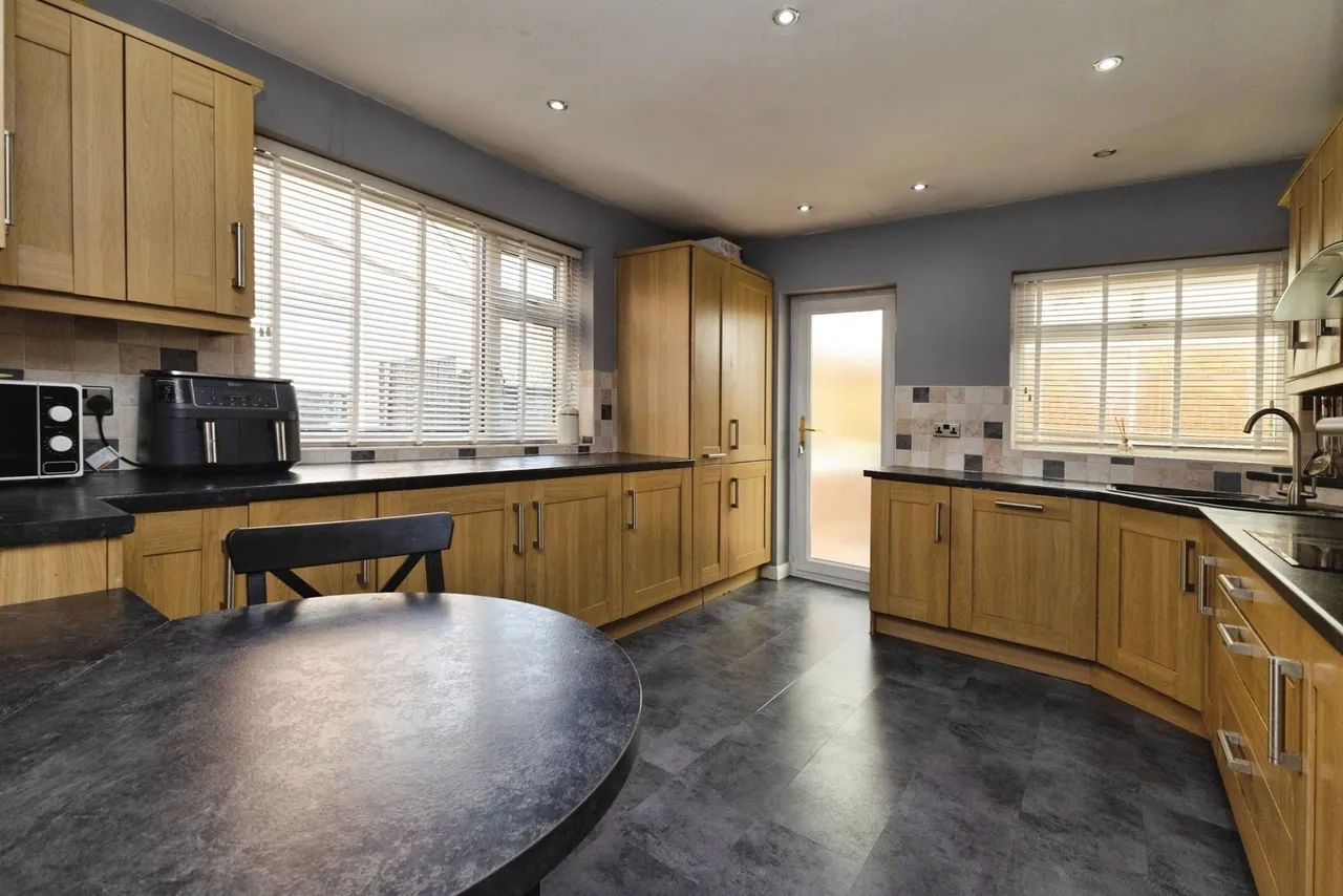 Dunsmore Close, Maltby, TS8, photo 5