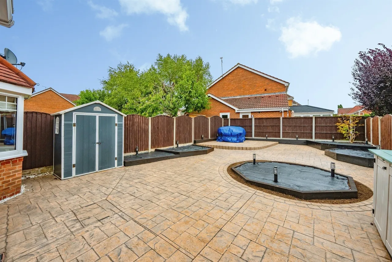 Tuphall Close, Chellaston, DE73, photo 19