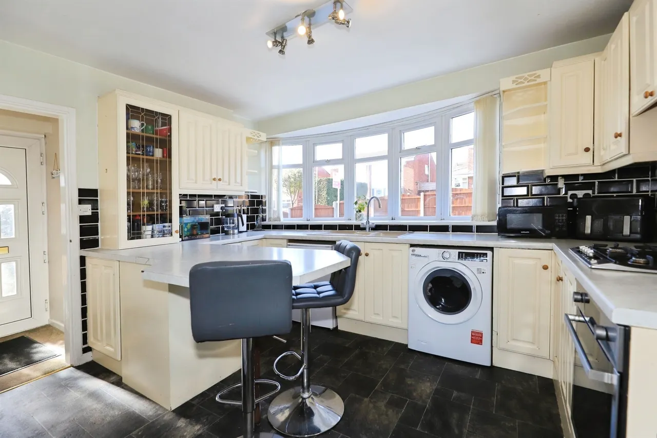 Manor Avenue South, Kidderminster, DY11, photo 9