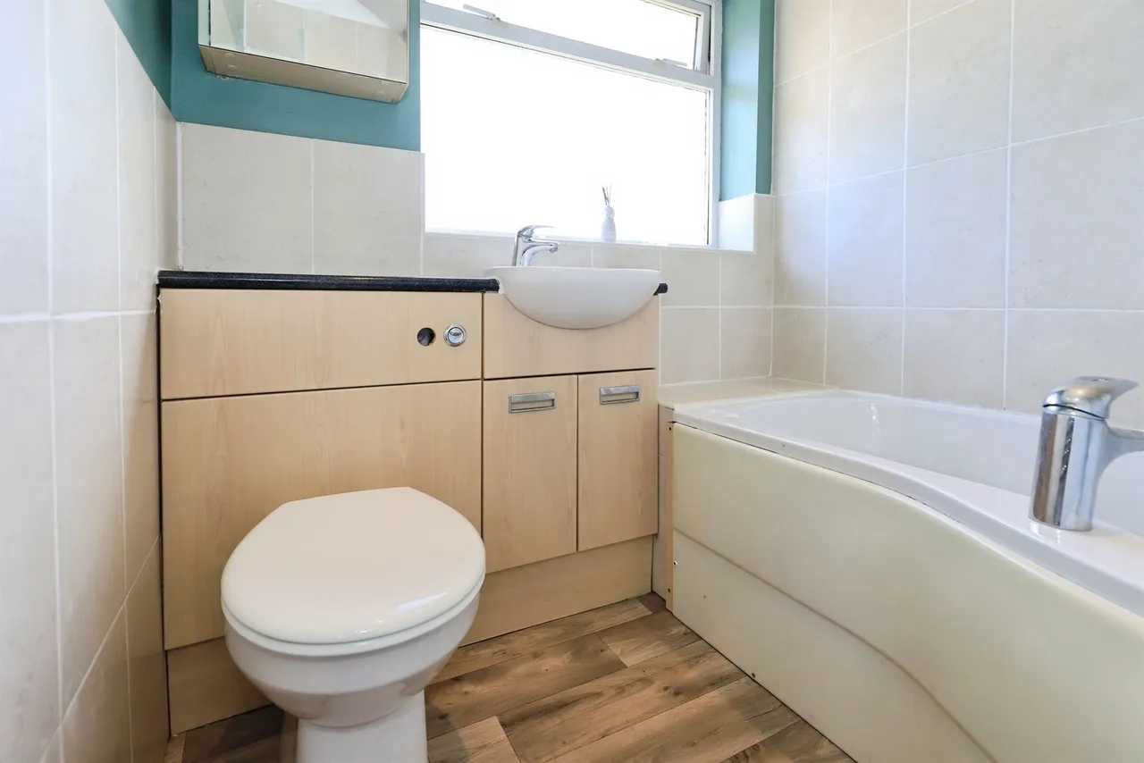 Manor Avenue South, Kidderminster, DY11, photo 14