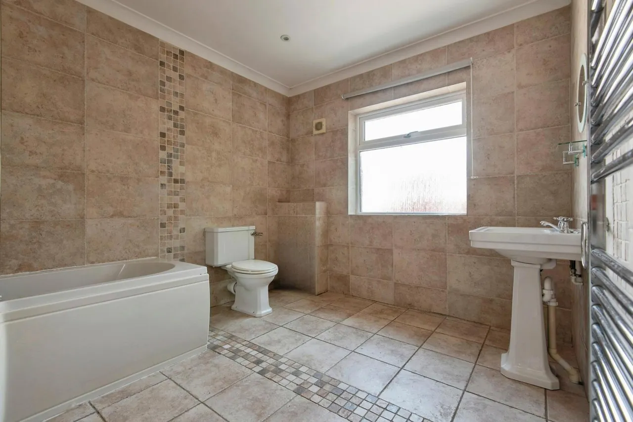 Station Road, Lower Stondon, Henlow, Bedfordshire, SG16, photo 16
