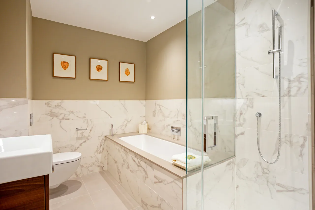 Broom Road, Teddington, TW11, photo 4