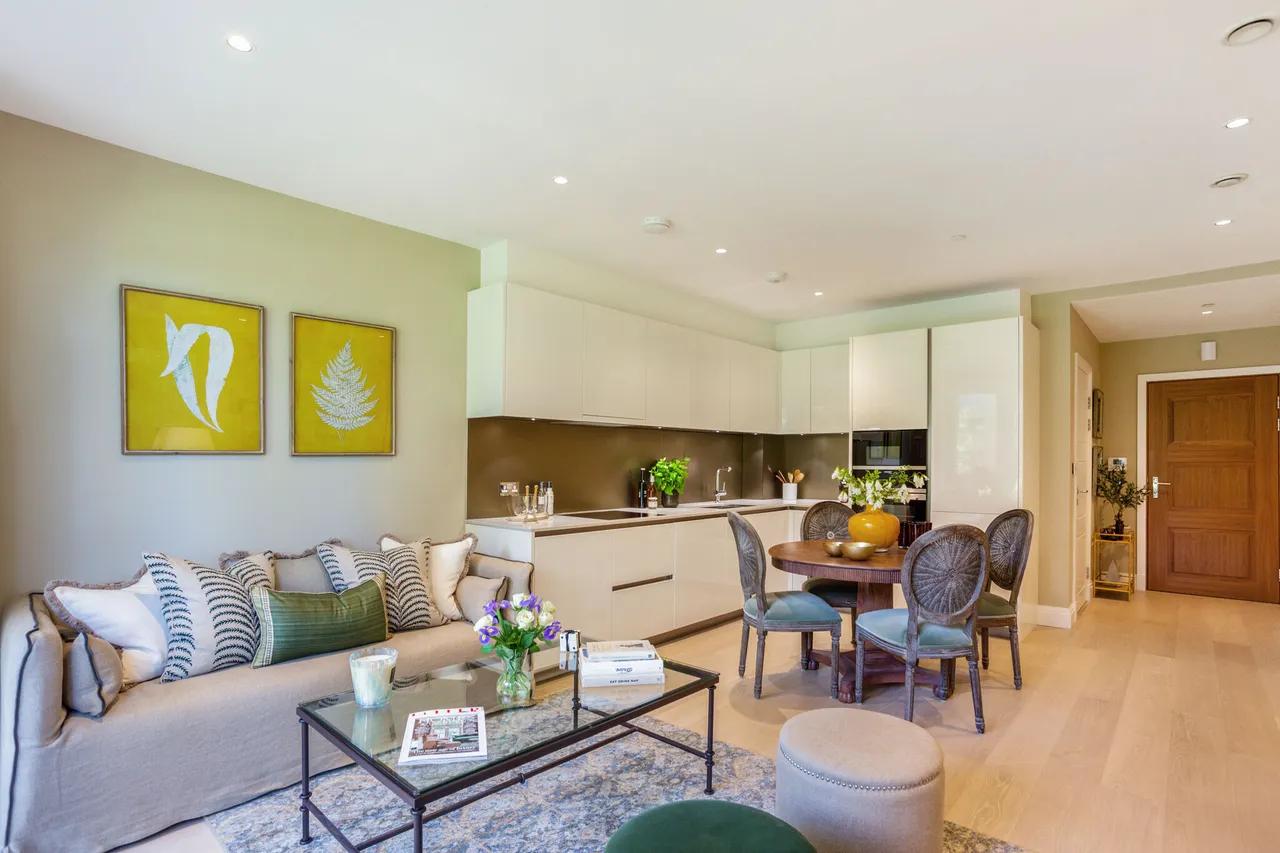 Broom Road, Teddington, TW11, photo 5
