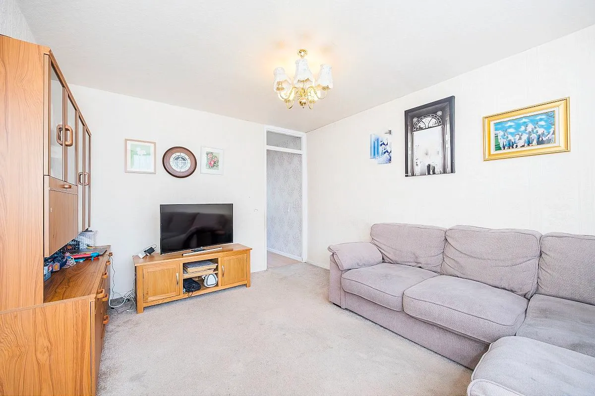 Wyfields, Ilford, Essex, IG5 0XJ, photo 4