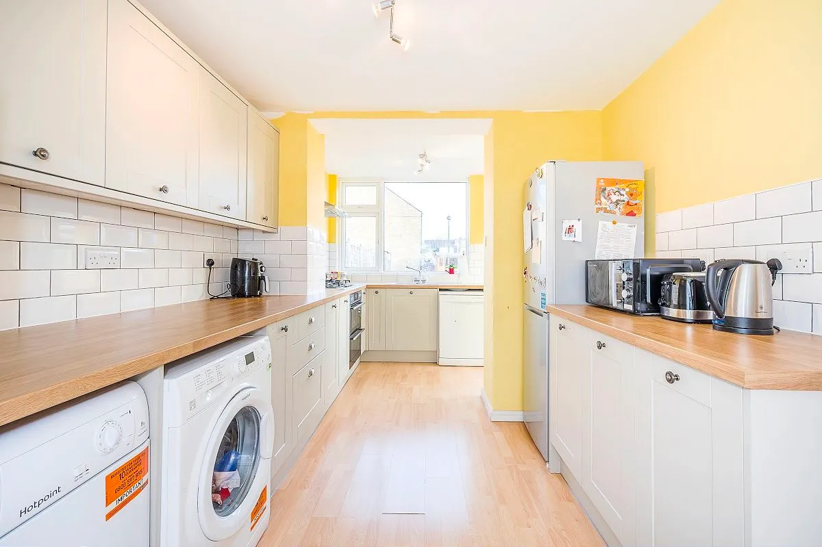 Wyfields, Ilford, Essex, IG5 0XJ, photo 2