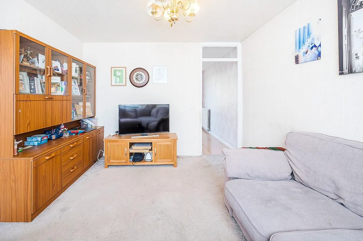 Wyfields, Ilford, Essex, IG5 0XJ, photo 5