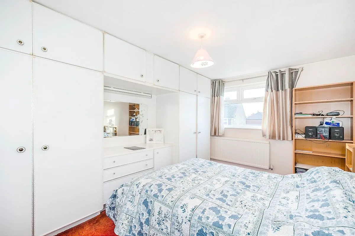 Wyfields, Ilford, Essex, IG5 0XJ, photo 14