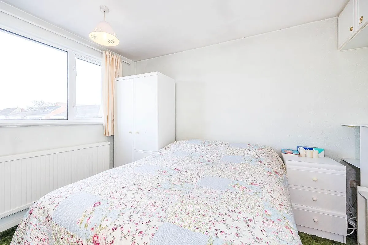 Wyfields, Ilford, Essex, IG5 0XJ, photo 15