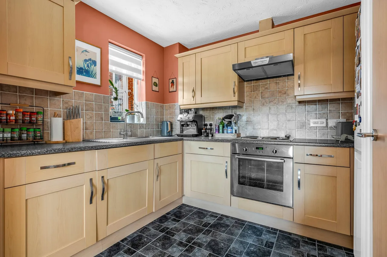 The Granary, Stanstead Abbotts, Ware, SG12 8XH, photo 8