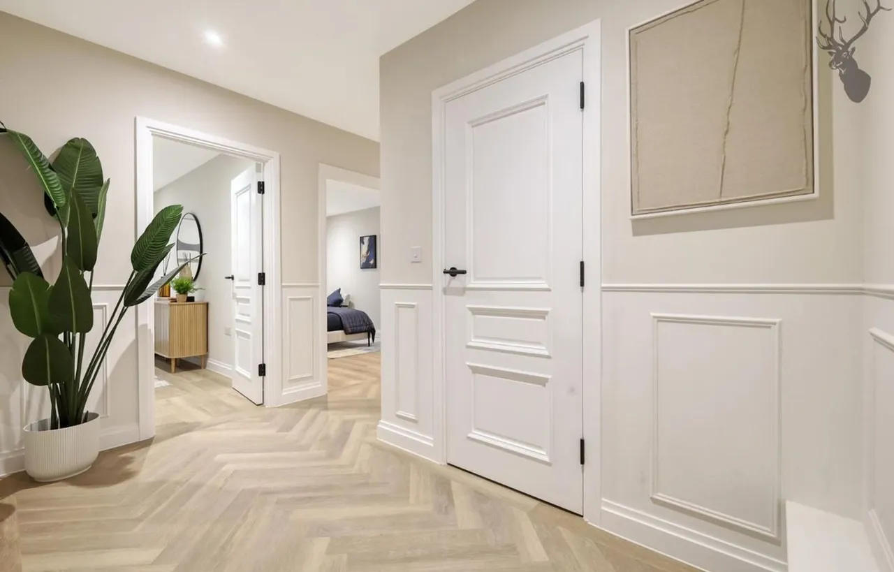 High Road, Chigwell, IG7, photo 17