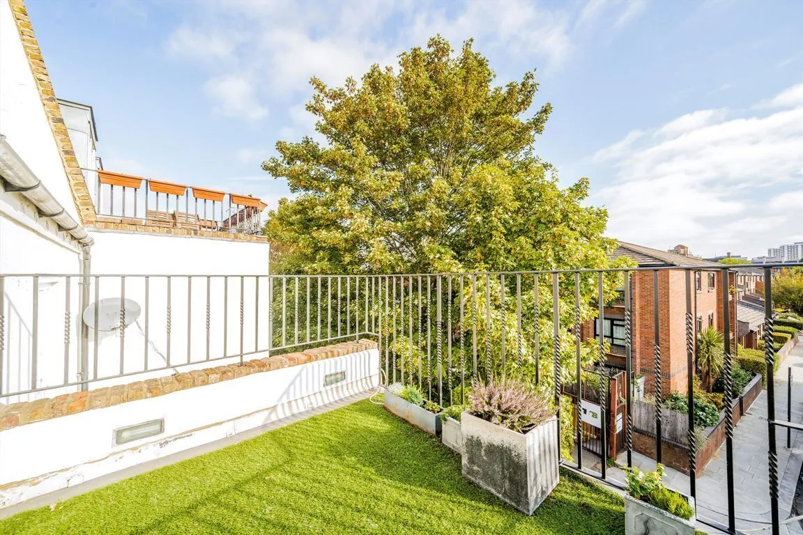 Devonport Road, W12, photo 8