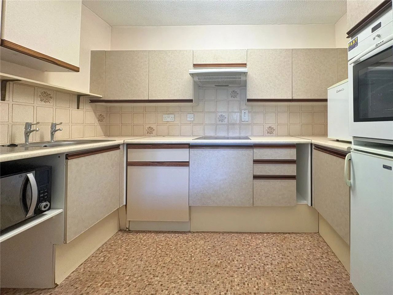 Trafalgar Road, Cirencester, GL7, photo 6