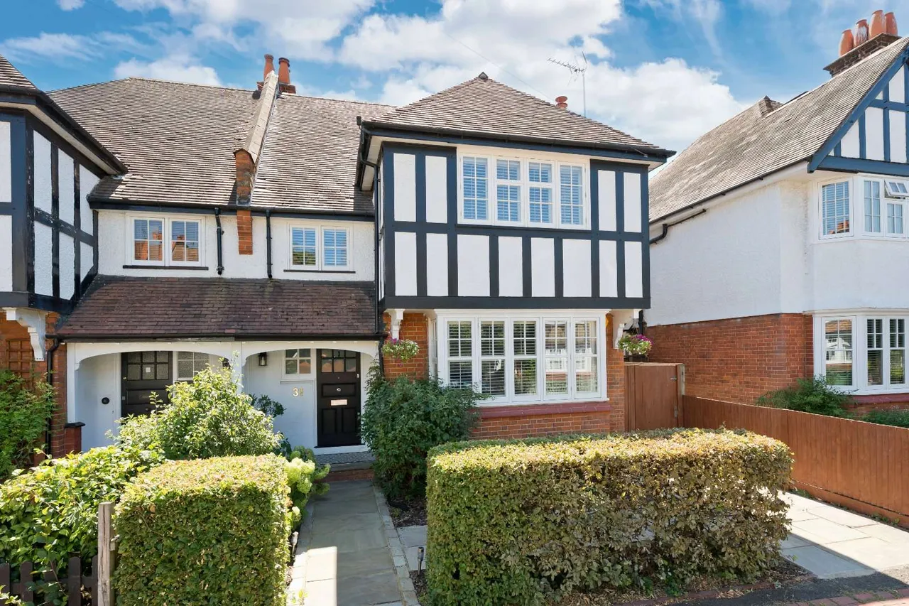 4 bed house for sale — Westville Road, Thames Ditton, Surrey, KT7 0UH