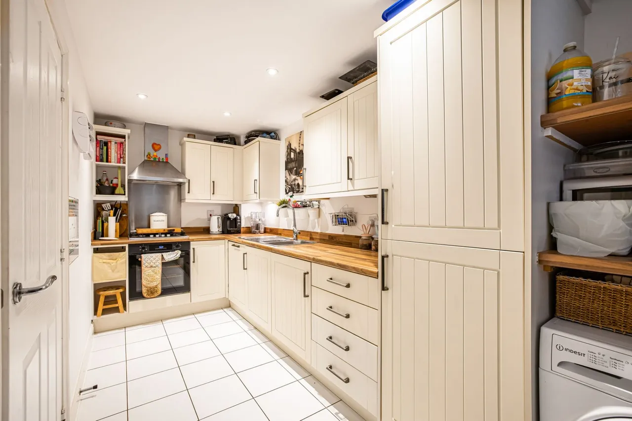 Kingshill Drive, High Wycombe, HP13, photo 4