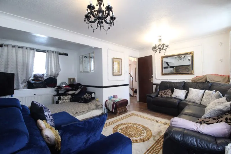 Fieldfare Green, Luton LU4 0YA, photo 5