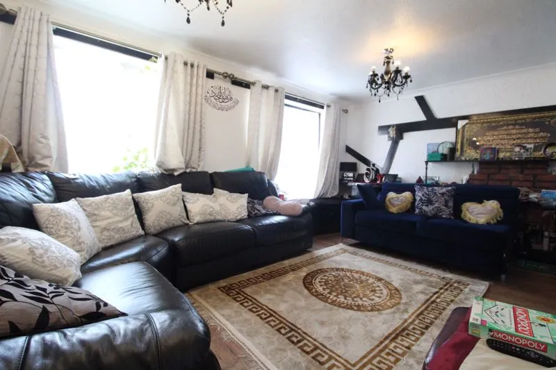 Fieldfare Green, Luton LU4 0YA, photo 4