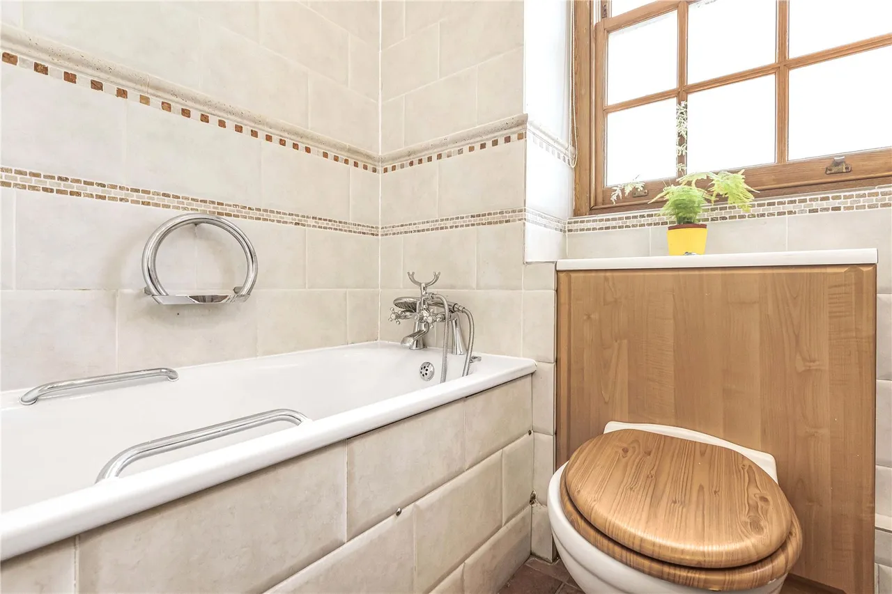 Wharton Street, London, WC1X, photo 12