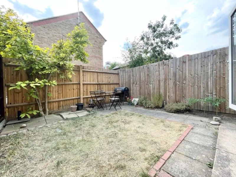 Kinburn Street, London SE16 6DN, photo 11