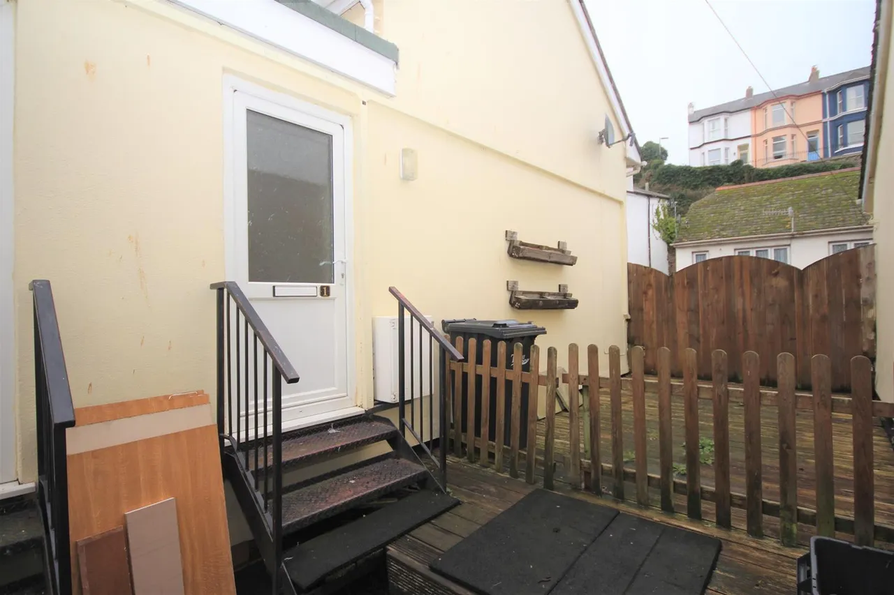 Glenmore Road, photo 12