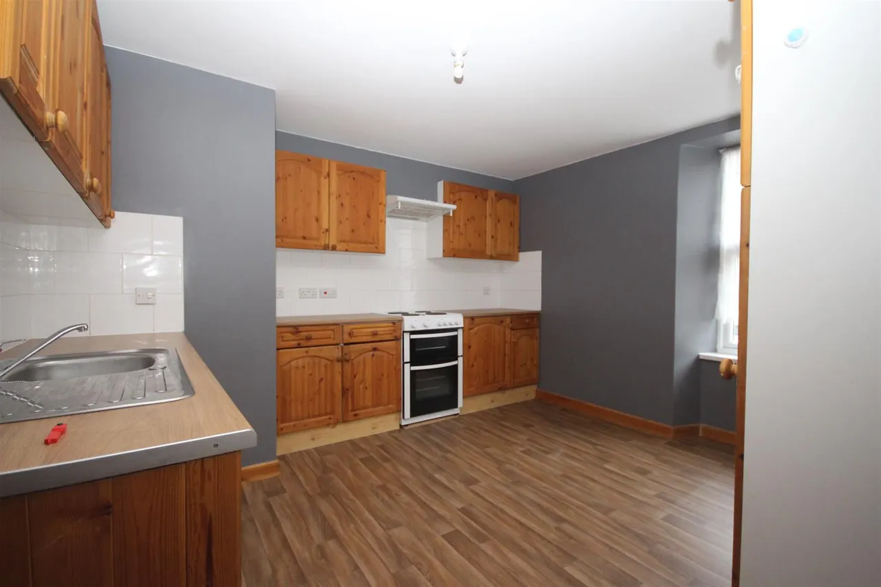 Glenmore Road, photo 7