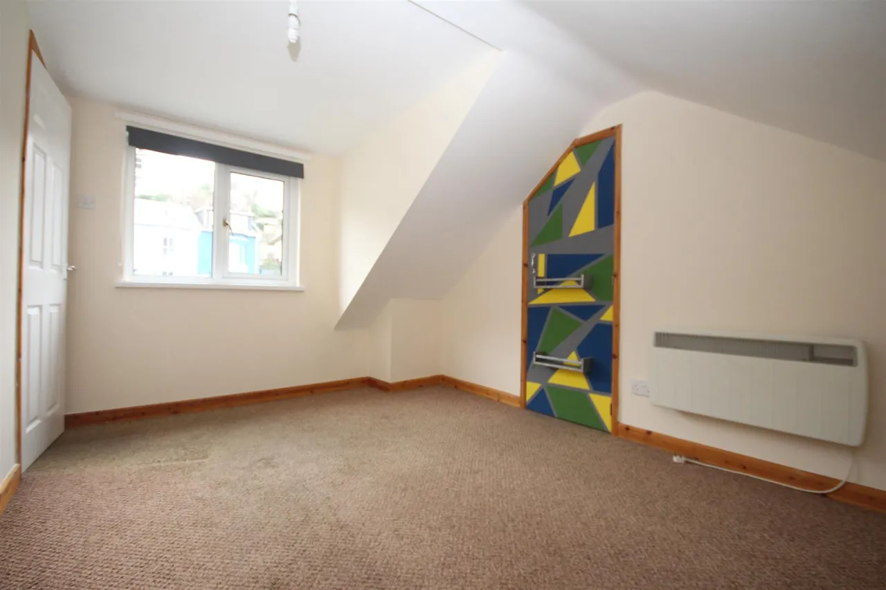 Glenmore Road, photo 5