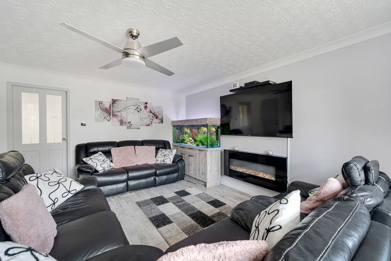 Flander Close, Widnes, Widnes, WA8 4GD, photo 7