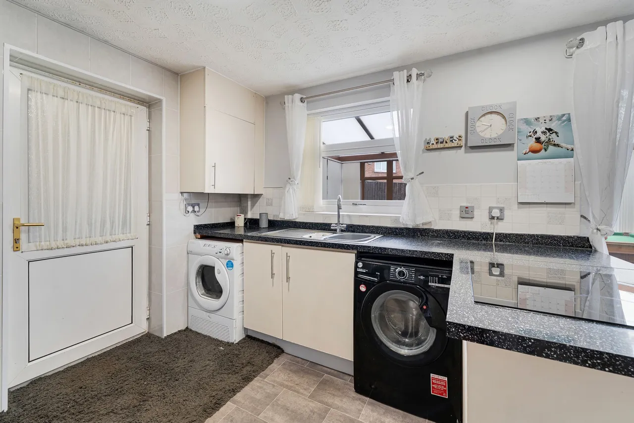 Flander Close, Widnes, Widnes, WA8 4GD, photo 6