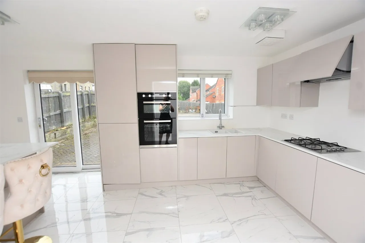 High Street, Rishton, Blackburn, Lancashire, BB1, photo 5