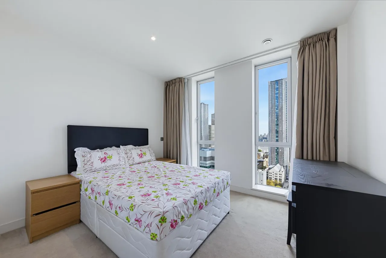 Pan Peninsula Square, Canary Wharf, E14, photo 7