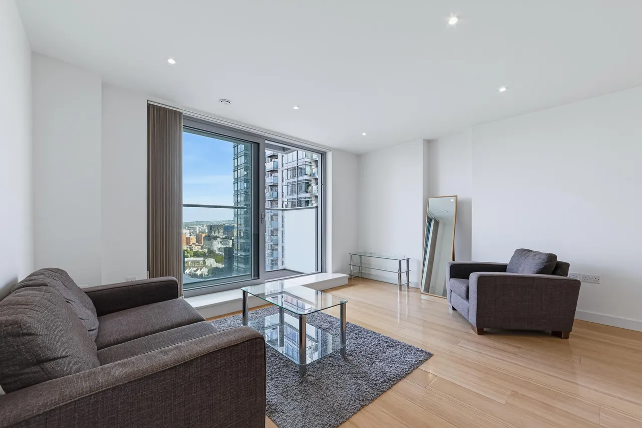 Pan Peninsula Square, Canary Wharf, E14, photo 2