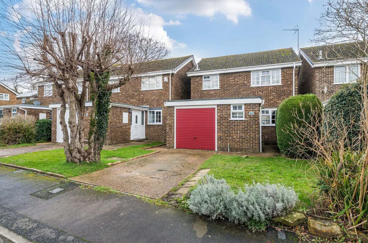 Storrington, RH20 3NZ, photo 13